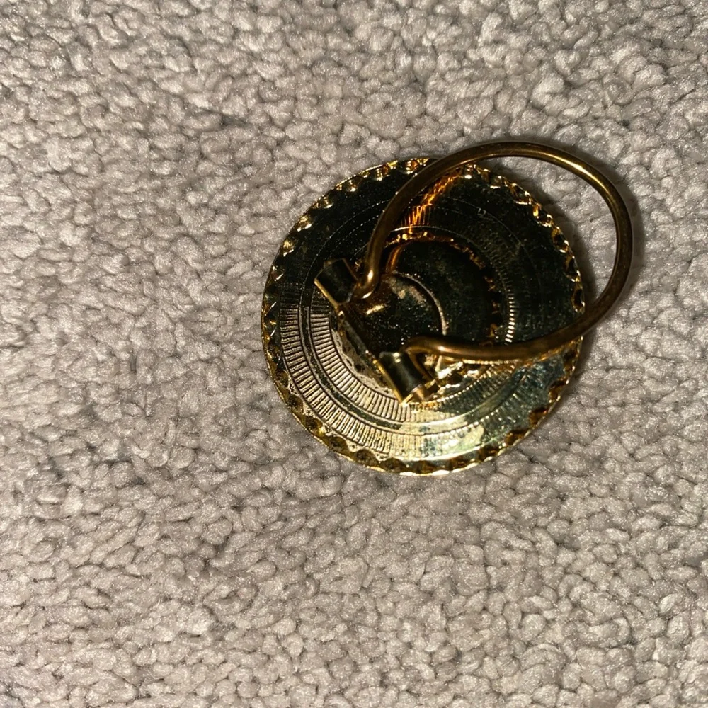 Liz Claiborne includes one